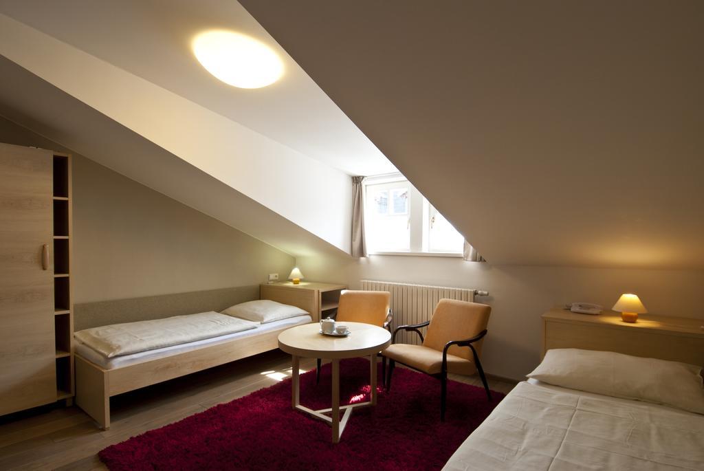 Pension Kriva Olomouc Exteriör bild